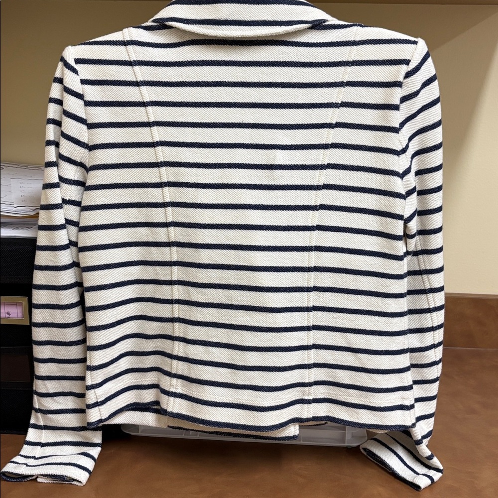 CAbi Women's Even Keel Navy and Cream Striped Blazer Jacket Size XS - Picture 6 of 7